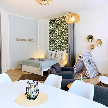 Zentrumsnahe Ferienwohnung Mit Ruhigem Balkon - 