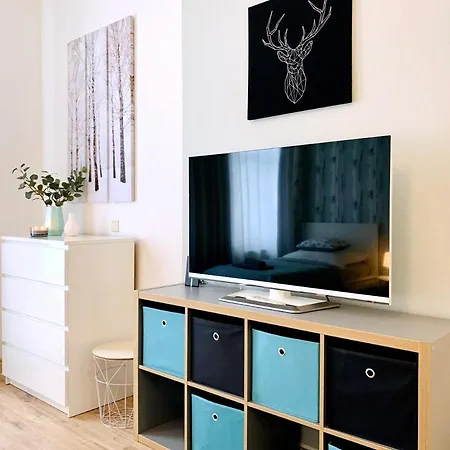 Zentrumsnahe Ferienwohnung Mit Ruhigem Balkon - 