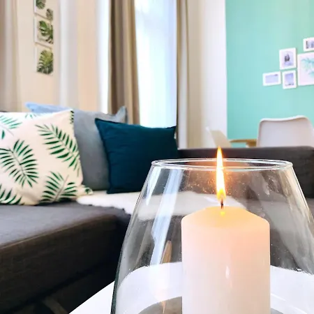 Zentrumsnahe Ferienwohnung Mit Ruhigem Balkon - 